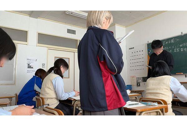 AKDLD-341 [Our Hole] Blonde Transfer Student And Silent SEX C-4 Haruno Ando Haruno Screenshot 1