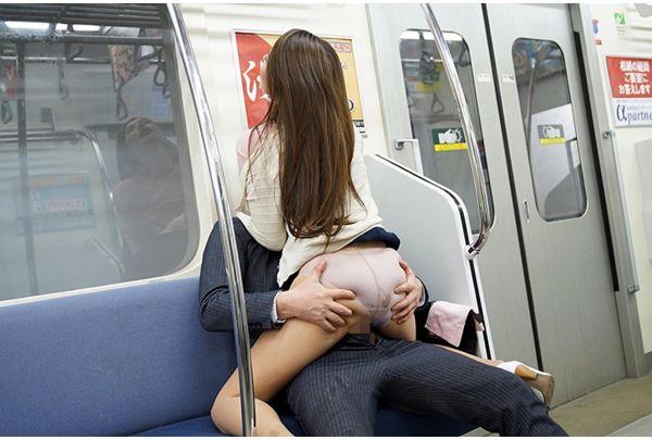 DANDY-744 Slut And Rainy Day Alone On The Last Train! VOL.2 I Was Fucked When I Erect With The Temptation Of A Hollow Drunk Legs Woman Who Underwear In The Opposite Seat Screenshot