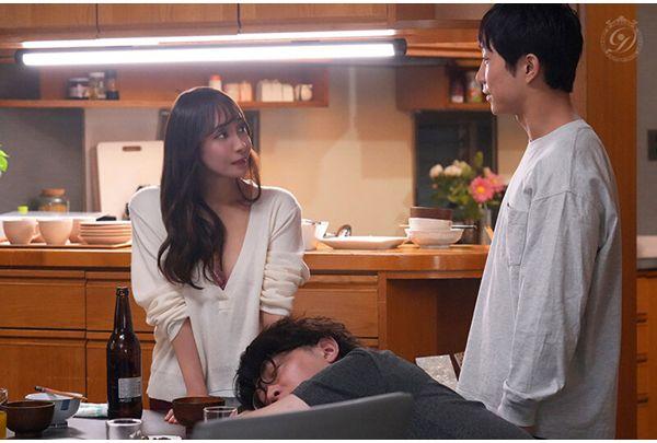 DLDSS-555 "If I Don't Move, My Brother-in-law Isn't At Fault." A Wife Who Is Ignored By Her Husband Unilaterally Thrusts Her Hips While Riding Him. Rika Aimi Screenshot 1