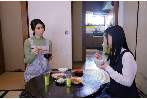 DLDSS-561 "We Managed To Avoid Being Evicted This Month As Well..." Rent 70,000 Yen, 10,000 Yen For One Round Of Unprotected Sex. A Mother And Daughter At The Mercy Of Their Middle-aged Landlord. Miyagami Yuika / Minoshima Meguri Screenshot 1