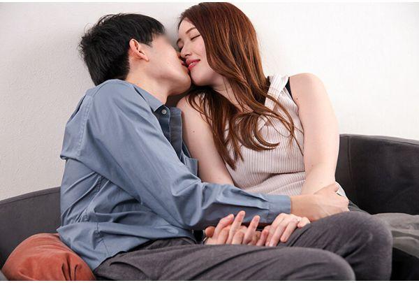 HAWA-356 An Amateur Wife Is Given One Condom At The Home Of An Ordinary College Student, But Is Not Satisfied With Just One Condom And Allows Him To Cum Inside Her Twice During Her Stay. A Fair-skinned, Tall Wife Who Bounces Her Big Ass In The Cowgirl Position. Sayuri, 36 Years Old Screenshot 14