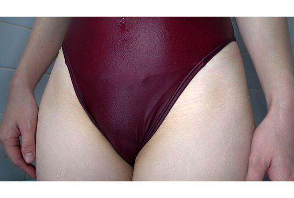 OKK-092 Maria Higa Wet, Shiny, And Tightly Fitting, Divine Competitive Swimsuit. Enjoy The Sight Of A Cute Girl In A Competitive Swimsuit! This AV Starts With Secretly Filming Her Changing, And Includes Close-ups Of Small Breasts, Big Breasts, Shaved Pussies, Hairy Pussies, And Hairy Armpits, As Well As Lotion Soap Play And Competitive Swimsuit Bukkake, All Fully Clothed. Screenshot 20