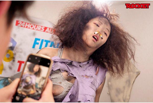 RCTD-683 ROCKET 17th Anniversary User Request Festival: Embarrassing Eroticism Returns! A Burnt, Explosive Woman Is More Embarrassing Than Nakedness Screenshot 15