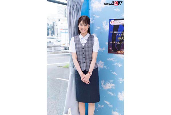 SDMM-213 [Limited To Working Ladies With Perfect Butts] A Slippery Lotion Intercrural Sex Endurance Test Under The Guise Of A "black Pantyhose Monitoring Survey"! ...But Then, A Raw Insertion Slips Through The Ripped Gap! Unauthorized Creampie! Screenshot 12