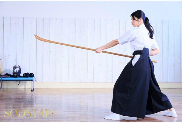 START-310v The Story Of How I Lost My Virginity To The Dignified And Beautiful Naginata Swordsman I Was Secretly In Love With. Honjo Suzu [Bonus Footage Included] Screenshot 13