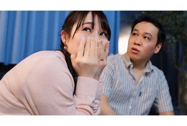 HEZ-793 Swapping Couples: My Wife And Coworker Disappear Into The Bedroom... A Few Minutes Later, I Hear The Wife Moaning. ~Couples Who Crossed The Line~ 2 Episodes Included Screenshot 4