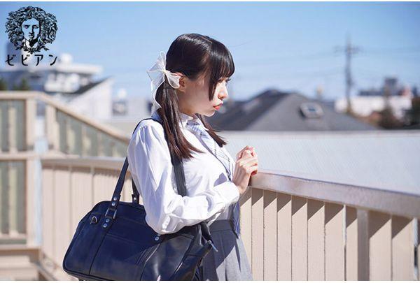 BBAN-542 Kisses, Nails, Uniforms And Lesbians. Yuna Hinano's Lesbian Debut. A Countryside Yuri Story Woven By Two Beautiful Girls With F-cup Breasts. Screenshot 3