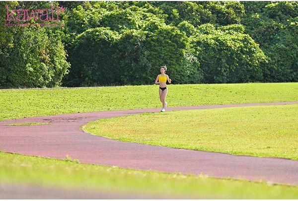 CAWD-892 #Athletic Girl Who Succeeded In The National Championships, The End Of Youth And AV Debut, 8-Head Body, 171cm Tall, A Real Athlete College Student - Competing In The 5th All-Japan High School Track And Field Championships, Mako Natsume Screenshot 1