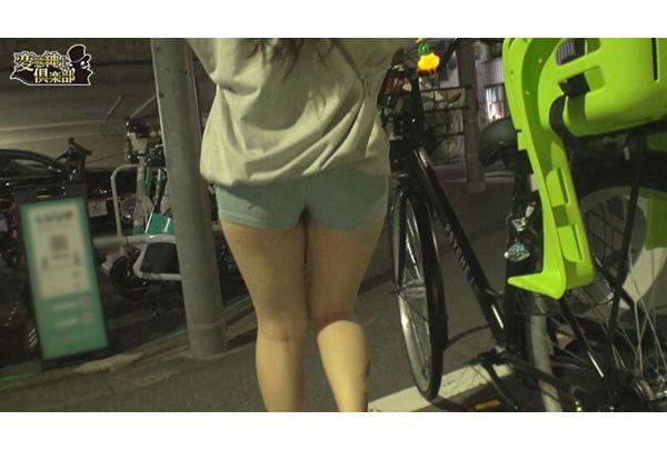 CLUB-944 Covert Voyeurism, Mom On Bicycle, Married Woman, Drug-induced Sex, Rape Screenshot 5
