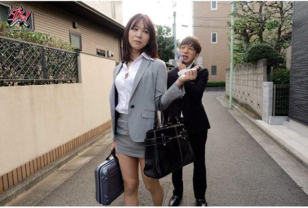 DASD-625 Missed The Last Train On A Business Trip And Stayed In A Shared Room. I Sucked At The Nodular Bulge From The Female Senior's Crotch. Spring Breeze Mayumi Screenshot