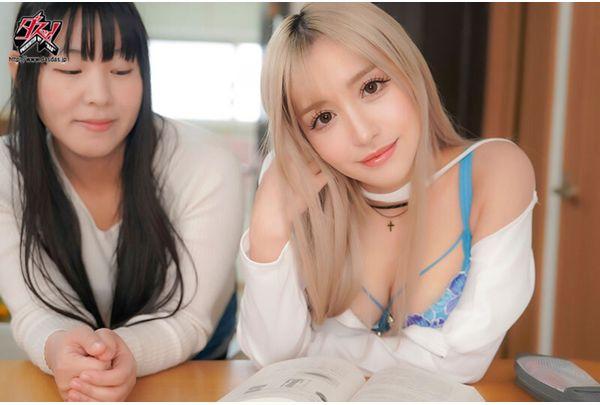 DSOD-002 A POV Video Of A Depressed Younger Sister Whispering "If This Gets Out, My Life Will Be Over," Which Shatters The Protagonist's Self-control, Leading To Multiple Ejaculations Inside Her. (Hyakuei Sarina) Screenshot 11