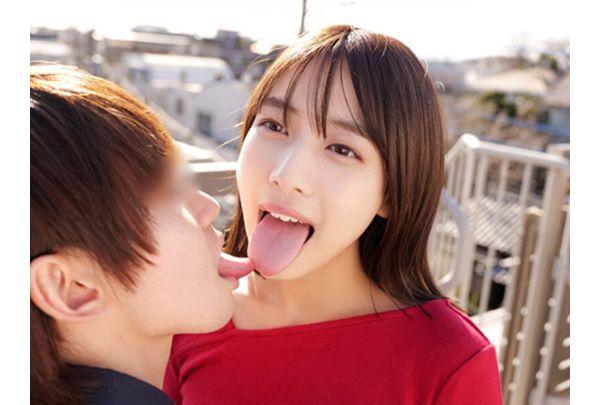 DVEH-058 "It's Okay To Kiss," "It's My First Time Kissing," "Eh, Maybe You're A Virgin...?!" An Older Sister And Younger Brother Experience A Shy, Super Intense French Kiss Under The Blue Sky. The Older Sister Who Stole Her Virgin Brother's First Kiss Becomes Miraculously Aroused By The Passionate Kiss. Even Though She Has A Boyfriend, She Gives Her Younger Brother A Raw, Creampied First Time With A Vivid Kiss... Screenshot 5