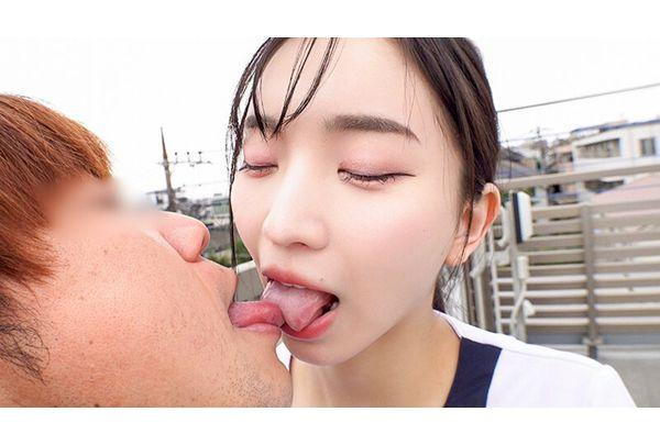 DVEH-084 Dental Hygienists Who Look Incredibly Beautiful In Their Masks, Lol. Would You Like To Steal A Virgin's First Kiss Under The Blue Sky?! They Remove Their Masks And Reveal Their Beautiful Faces, Staring At Him With A Super Intense French Kiss, Stealing His First Kiss And Leaving Him Super Turned On! They Forget About Work And Give The Virgin A Deep Kiss And A Raw Creampie. Screenshot 9