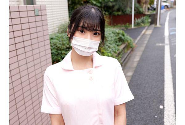 DVEH-084 Dental Hygienists Who Look Incredibly Beautiful In Their Masks, Lol. Would You Like To Steal A Virgin's First Kiss Under The Blue Sky?! They Remove Their Masks And Reveal Their Beautiful Faces, Staring At Him With A Super Intense French Kiss, Stealing His First Kiss And Leaving Him Super Turned On! They Forget About Work And Give The Virgin A Deep Kiss And A Raw Creampie. Screenshot 12