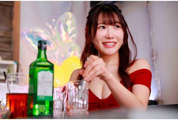 DVMM-410 Documentary About A Working Woman's AV Debut: Akari (21 Years Old), The No. 1 Hostess At A High-class Club. With Her Translucent Skin, Moist Eyes, And Lustrous Hair, This Perverted Beauty Who Loves Fellatio And Cum Swallowing Makes Her One-time AV Debut. Screenshot 6