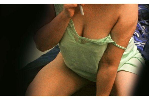 ERDM-178 4 Hours Of Sex Footage Of Mother Secretly Filmed By Son Interested In Mother's Body Screenshot 6