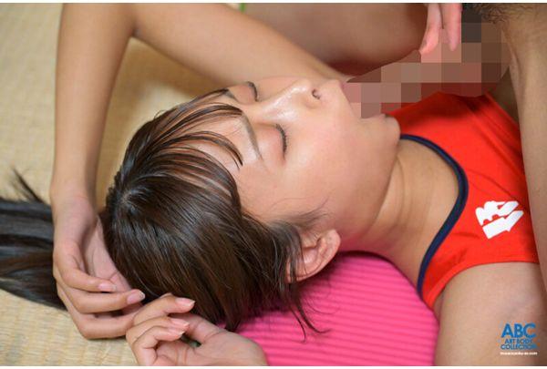 FOCS-266 Record Of An Innocent College Girl's Fall Into The Sex Club. Her Tanned Body, Trained Through Athletics, Is Toyed With And Falls Into Pleasure, Losing Consciousness In A 5P Orgy And Becoming A Shared Sex Slave For The Club! Chinami Natsuno Screenshot 12