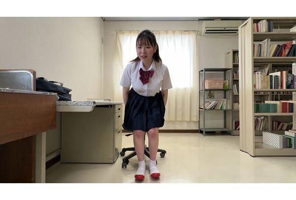 GEBB-052 I Found Some High-achieving, J-type Girls Taking Selfies And Exposing Themselves After School, So I Took Photos Of All Four Of Them. Screenshot 6