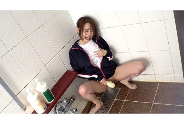 GEBB-061 The Schoolgirl Frantically Tries To Wash Her Vagina Before The Aphrodisiac Applied To Her Takes Effect, But...it's Too Late And She Becomes Aroused To No Avail. Screenshot 8