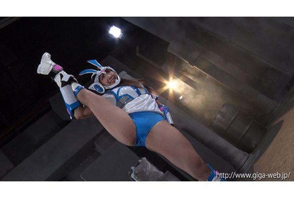 GHNU-04 Beautiful Girl Bloomers Warrior Bull Marina Shiratori Swan Screenshot 16