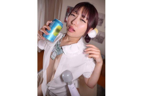 JUKF-135 The Rumored Schoolgirl Idol, Ichika-chan, Who Earns Pocket Money Through Personal Business With Her Older Male Fans, Kasagi Ichika Screenshot 6