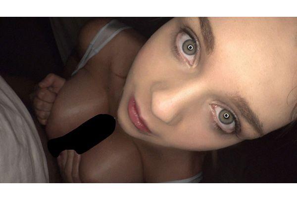 HIKR-187 AV Appearance Gabby (19 Years Old) With A Plump Body Boasting A Boyfriend Who Picked Up In Los Angeles And A Pleasant Soft Milk Fucking Screenshot 2