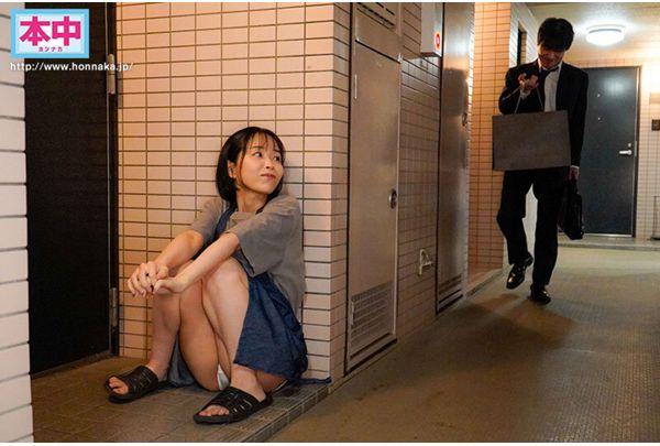 HMN-897 I Picked Up A Runaway Girl And We Started Living Together Legally In A One-room Apartment. When I Resisted Her Attempts To Avoid Touching Me During No-hands Sex, The Runaway Girl's Slutty Behavior Escalated. - Hinata Natsu Screenshot 8