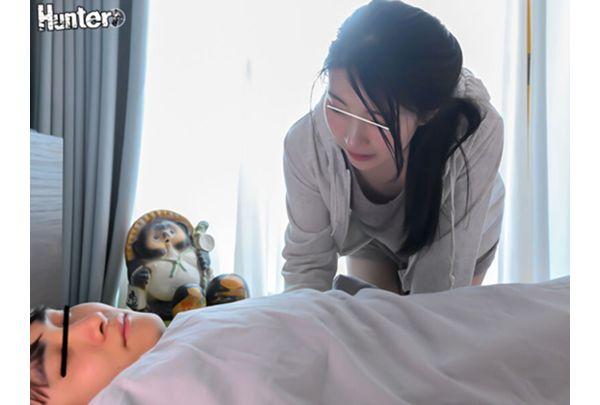 HUNTC-473 Amazing... I Want To Suck It... My Brother's Wife Is So Turned On By My Morning Erection That She Gives Me A Quick Blowjob! No Matter How Many Times I Ejaculate, She Continues To Suck Me Dry With A Vacuum Blowjob! 2 Screenshot 8