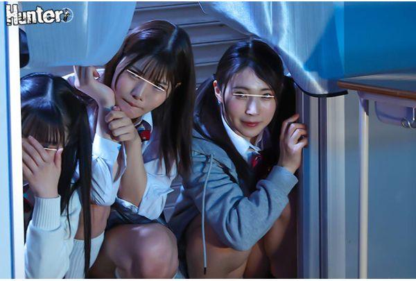 HUNTC-474 Once You Step Through The Noren Curtain That Says "No Entry For Those Under 18," You Can Have Sex With Sexually Frustrated Female Students Whenever You Want! Behind The Noren Curtain That Says "No Entry For Those Under 18," There Is Eroticism! The 18+ Only Space Created In An Unused Old School Building Has Become A Hot Spot For Bored Students! Screenshot 11