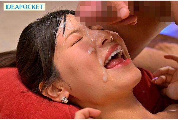 IPZZ-719 DIGITAL CHANNEL DC142 Sakura Momo's First Bukkake Release. The Legendary AiPoke Series Returns After 8 Years! Screenshot 3