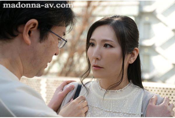 JUR-443 Cuckold Skewer Gangbang Please Violate My Beloved Wife To The Depths. Yuna Shiina Screenshot 1