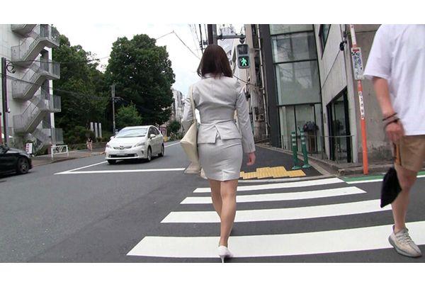 KTB-076 [Secretary Special! ] Bukkake! OL Suit Club 25 + 7 Carefully Selected Secretaries With Highlights 2 Discs 480 Minutes Deluxe Edition Screenshot 1
