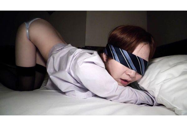 MADM-214 Married Woman Cheating With Her Boss - Room Sharing NTR Training - I Ended Up Sharing A Room With My Married Woman Boss, Who I'd Admired Since I Was A Newcomer... And We Became Deeply Intimate - Koharu Mari Screenshot 6