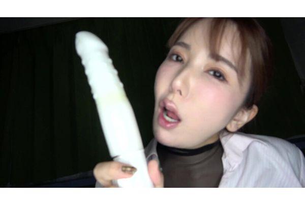 MADV-622 A Secret Full Erection: The Strict Big-Assed Big-Breasted Senior Employee's Secret Stress Relief Method Is To Wear Full-Length Sheer Tights - Yui Hatano Screenshot 6