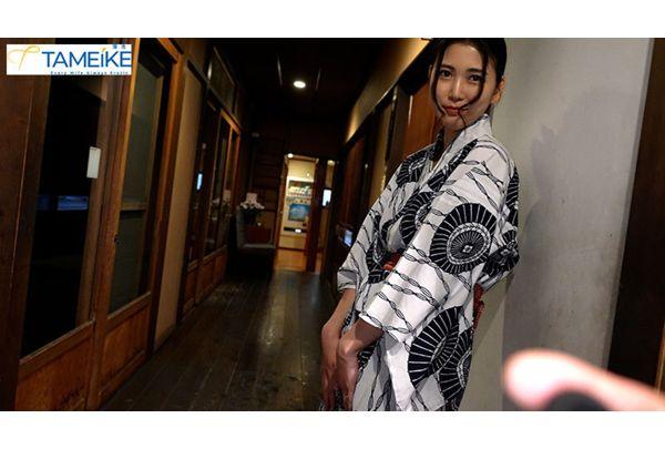 MFYD-201 A Hot Spring Trip To Awaken The Masochistic Side Of A Secretly Perverted Wife Through Obedient Training - Rei Saegusa Screenshot 6
