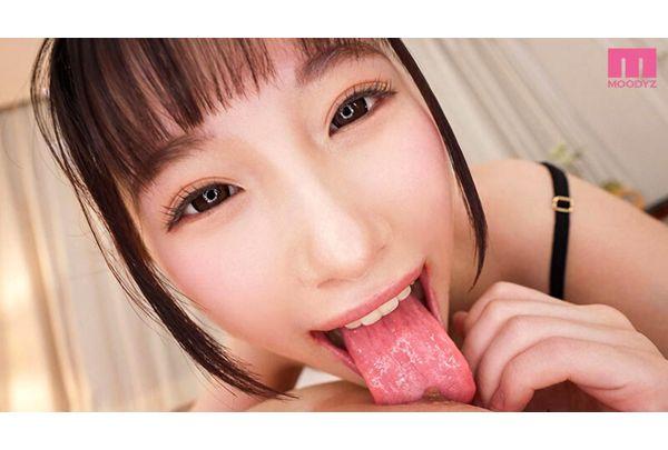 MIAB-507 "I Can't Be Satisfied With Just Lips Anymore" Hinako Matsui Licks Each Other's Faces Covered In Saliva And Kisses Them Face To Face Screenshot 1