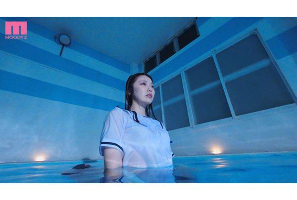 MIDA-176 Soaking Wet Affair Love: My Student In A Swimsuit Fell In Love With My Insatiable Dick After Practice, And We Had Sex Again And Again Poolside, Mio Ishikawa Screenshot 13