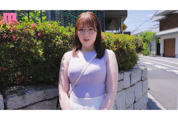 MIDA-390 A Sweaty Sex Documentary Of A Middle-aged Man's Passionate Kiss That Turns A J-cup Busty Daughter Who Keeps Chasing Her Father's Memories Into A Sloppy Mess Of Bodily Fluids - Rio Miyaji Screenshot 1