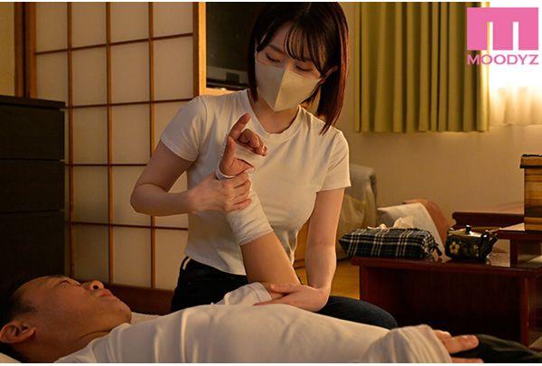 MIDA-597 A Cool, Visiting Helper With A Divine Hourglass Figure And G-cup Breasts Gently But Calmly Helps My Injured, Immobile, Long-neglected Cock To Ejaculate 20 Times. - Sakura Mizuto Screenshot 3