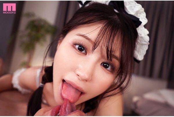 MIDA-611 "Is A Cute Kiss Not Enough?" A Devilish Tongue Kiss That Drives Men Wild, A Love That Leaves Them Drooling, Licking, Sucking, And Drowning In Saliva, A Rejuvenating Reflexology Session With Shiraishi Nami. Screenshot 1