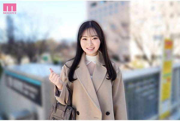 MIFD-651 A Beautiful, Silky White-skinned, Eight-headed Flight Attendant With A Beautiful Japanese Face Makes Her AV Debut On Her Days Off After Returning From An International Flight. Screenshot 1