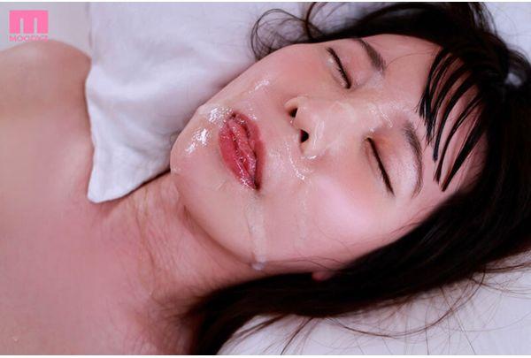 MIFD-687 This New Gravure Idol Has A Boyfriend, But She's At The Mercy Of Her Sexually Harassing Boss. [Remote Vibrator Training, Peeing, Forced Service] After Being Taught The Basics Of Sex For Money, Her Pussy Gets Soaking Wet, And She Becomes Addicted To Sticky, Sticky Sex With The Old Man She Hates, Who Shoves His Dick Into Her. Imada Hikaru Screenshot 2