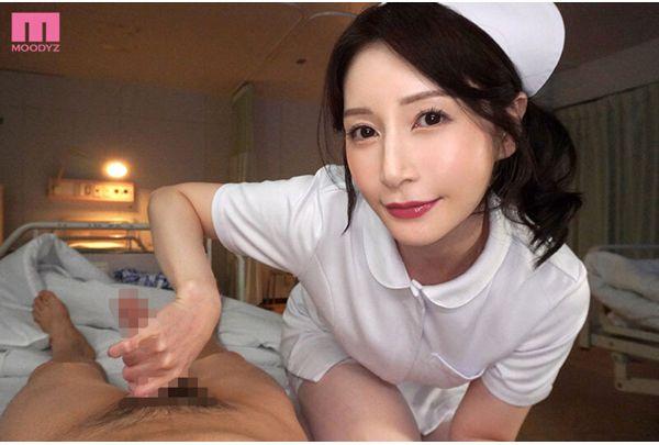 MIKR-106 "I'll Give You The Best Handjob Of Your Life!" A Cock-job Nurse Whose Right Hand Can't Stop When She Sees An Erect Cock Gently, Intensely, Licks, Vacuums, Licks Nipples, And Makes The Glans Explode! Goddess Handjob Clinic Sasaki Aki Screenshot 7