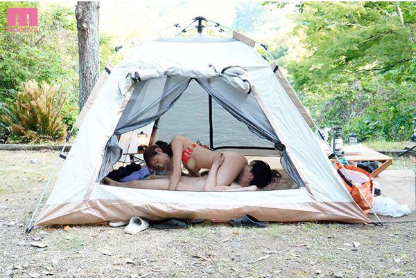 MIKR-129 Mirei Shirakawa Has Always Wanted To Do This! A Day-long, Sensual Camping Date With A Masochistic Guy, Where She Acts Like A Slut Anytime, Anywhere. Screenshot 8