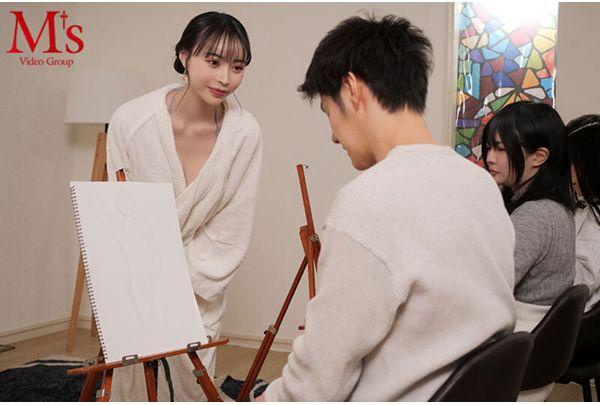 MVSD-654 Even Though My Girlfriend Is Right Next To Me, The Nude Model Exhibitionist Smiles And Shows Me Her Private Parts While Drawing. Izumi Maki Screenshot 5
