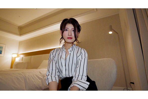 MYBA-099 A Married Woman's Petal-flipping - Yomogi Mochino Screenshot 4