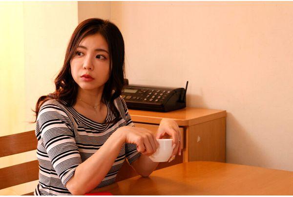 NDRA-120 I'm Secretly Doing It With Her Mother Without Her Knowing... Yuki Yoshizawa Screenshot 3