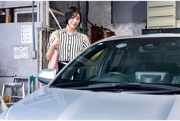 NGOD-357 The Wife's Small Car Is Shaking. A Story Of Intimate Car Sex And Infidelity Between A Tall, Peachy-bottomed Part-time Housewife And A Working Young Man. Screenshot 6