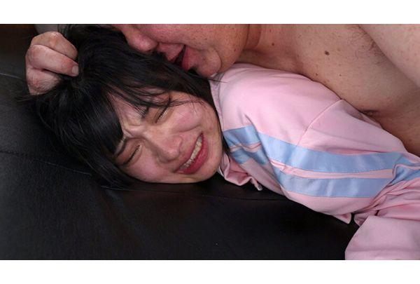 REAL-965 A TikToker Schoolgirl In Uniform Who Wants To Go Viral And Causes Trouble Is Confined Inside The Store! She Gets Defiled By All The Staff And Her Whole Body Is Covered In White Semen As Punishment And Rehabilitation Rape Yumi Nijimura Screenshot 17