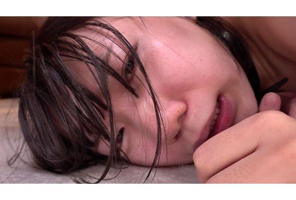 REAL-969 Hide And Seek To Avoid Being Raped. While My Father And Stepmother Were Out, Some Strange Men Came Over. I Was Scared, So I Ran Away. I Even Hid In The Closet. But I Got Caught... Hinata Yuna Screenshot 4